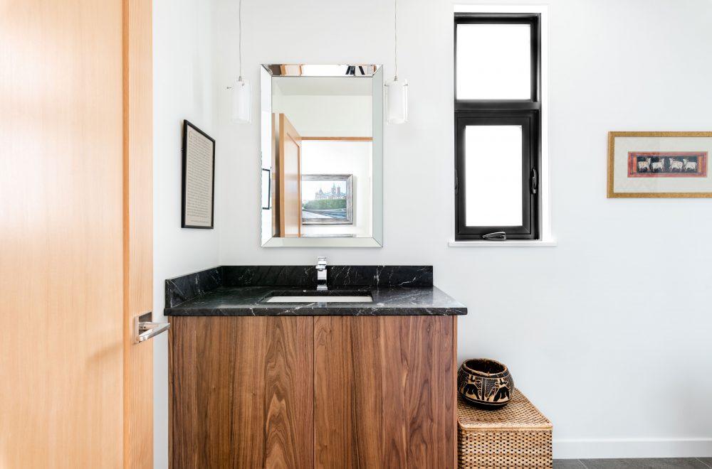 Cabico Custom Cabinets - Projet salle de bain 10 Mile Point - vue d'ensemble