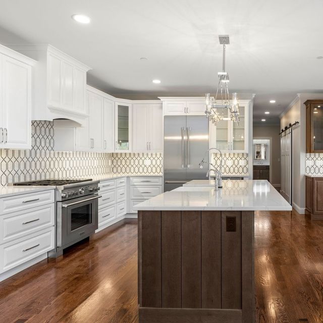 A custom kitchen for a custom home.

Project collaborators:
@dhb_homes_llc, @luxelifeproductions, @thermadorhome, @brizofaucet

Cabinetry:
Essence Series Frameless
Latte on Maple + Ethiopia on Maple, Cartago door style

#cabico #cabicocabinetry #hellocabico #customcabinetry #customcabinets #interiordesign #customkitchen #custombuild #twotonekitchen
