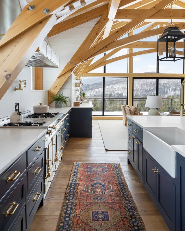 Nature as a backdrop. The blue cabinets take center stage, infusing the kitchen with a serene, comforting, and welcoming ambiance.

And you? Where is the place where you feel most peaceful?

Dealer: @functionandforminteriors with Kitchen World Inc.
Designer: Annette Dimeck
Cabinetry: Unique Series 
Door color: Custom blue on Maple
Photographer: Jen Cypress (@dwellingphotography)

.
.
.
#cabico #cabicocabinetry #customcabinetry #customcabinets #interiordesign #blue #passionblue #kitchen #calming #kitchendesign #nature