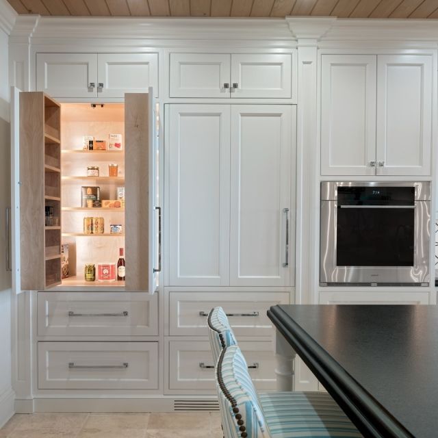 How do you define luxury? 💎

Everyone has their own take but starting with fully custom Elmwood cabinets is a strong start. 

Dealer: @kitchensbydesignssi
Designer: @mbpdesigns
#ExperienceElmwood #ElmwoodCabinets #ElmwoodCabinetry #CustomCabinetry #LuxuryDesign #StorageSolutions #StorageIdeas #PantryStorage #KitchenPantry #CustomStorage